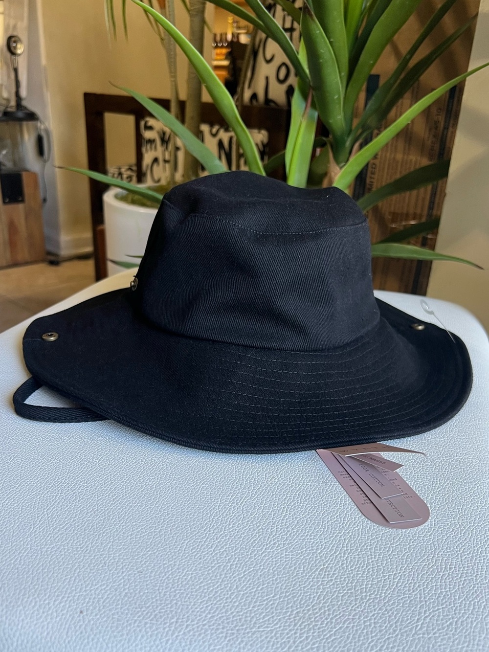 WYETH Classic Black Canvas Bucket Hat O/S